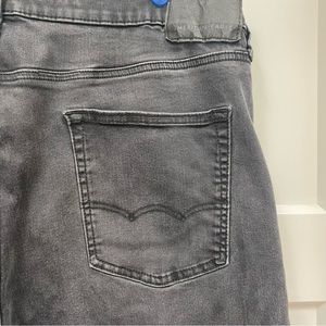 American Eagle Outfitters Men’s Original Taper Jean 36x30